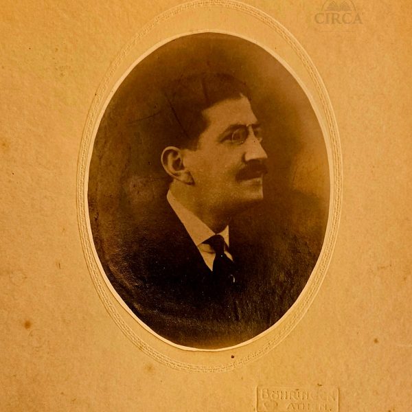 Original Vintage Portrait Photograph – Böhringer Studio, Athens (c. 1900–1920)